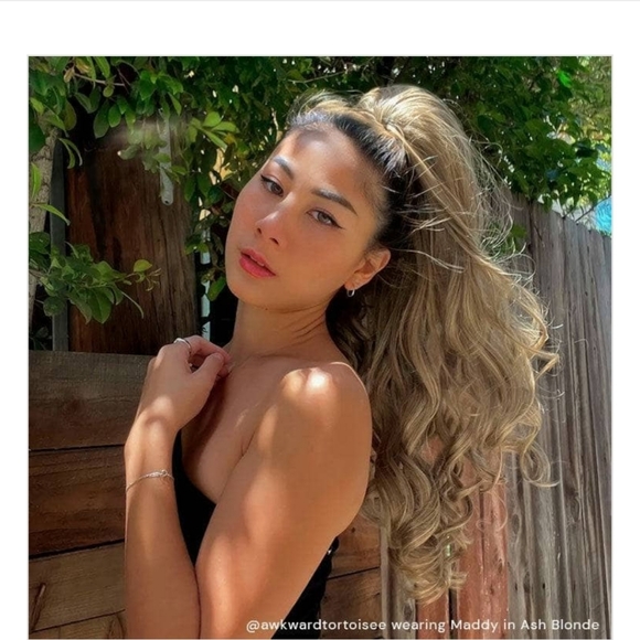 Maddy inh ponytail long curls - Picture 2 of 2